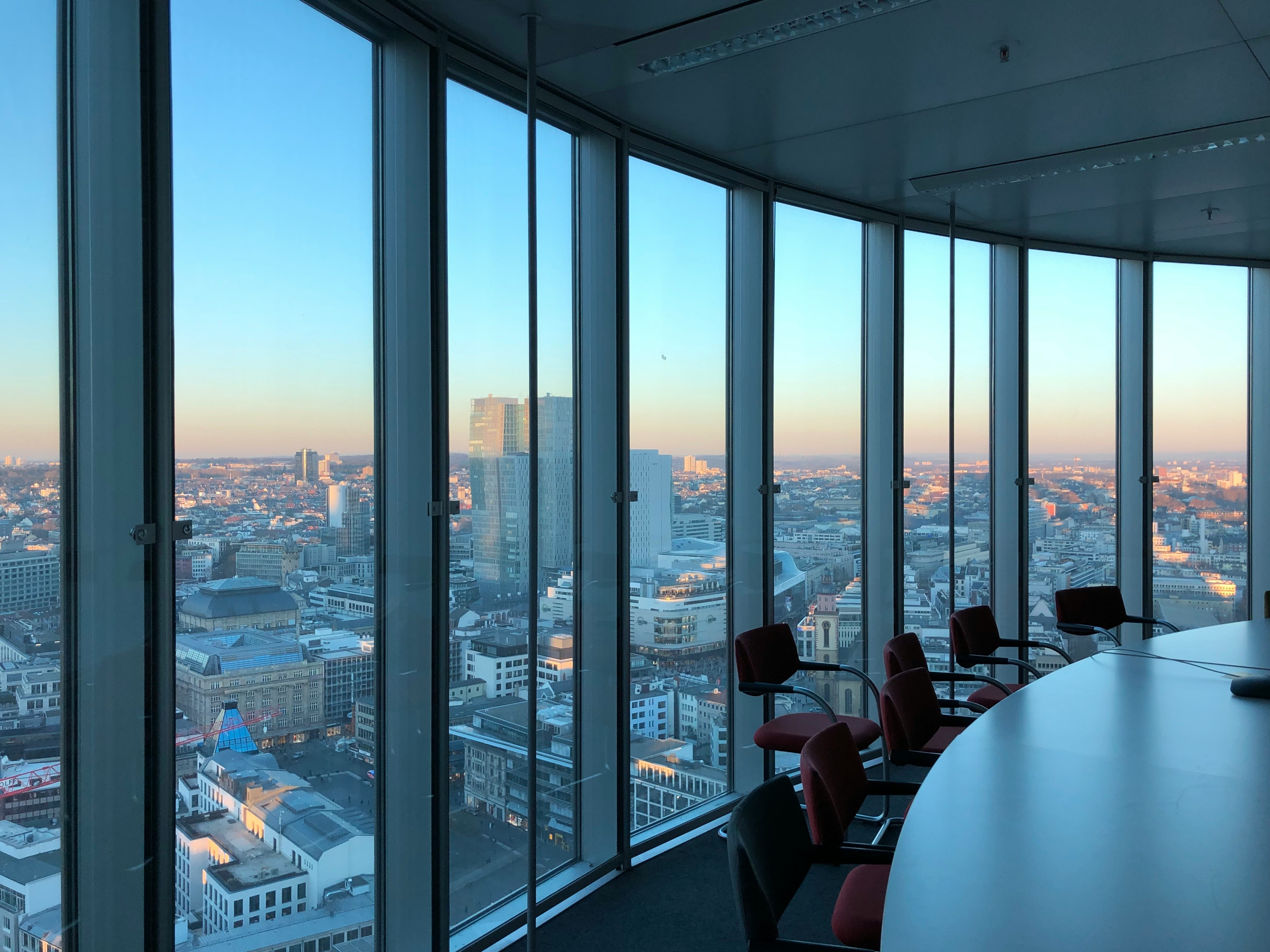 VergeSense vs Eptura: Occupancy Intelligence or Workplace Management?